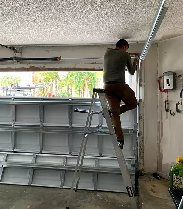 Garage Door Off Track Repair Coral Springs